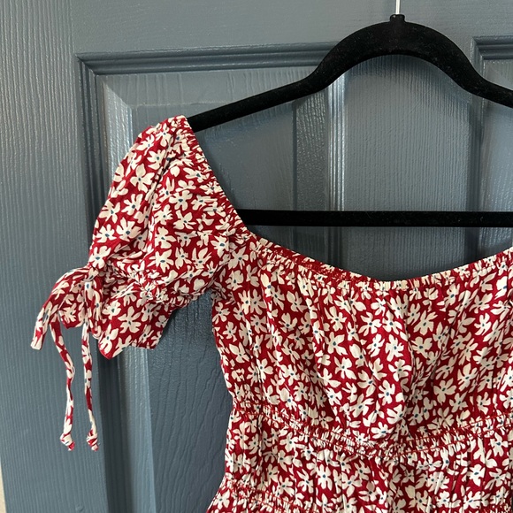 Reformation Solis Ruffle Top - Picture 5 of 8